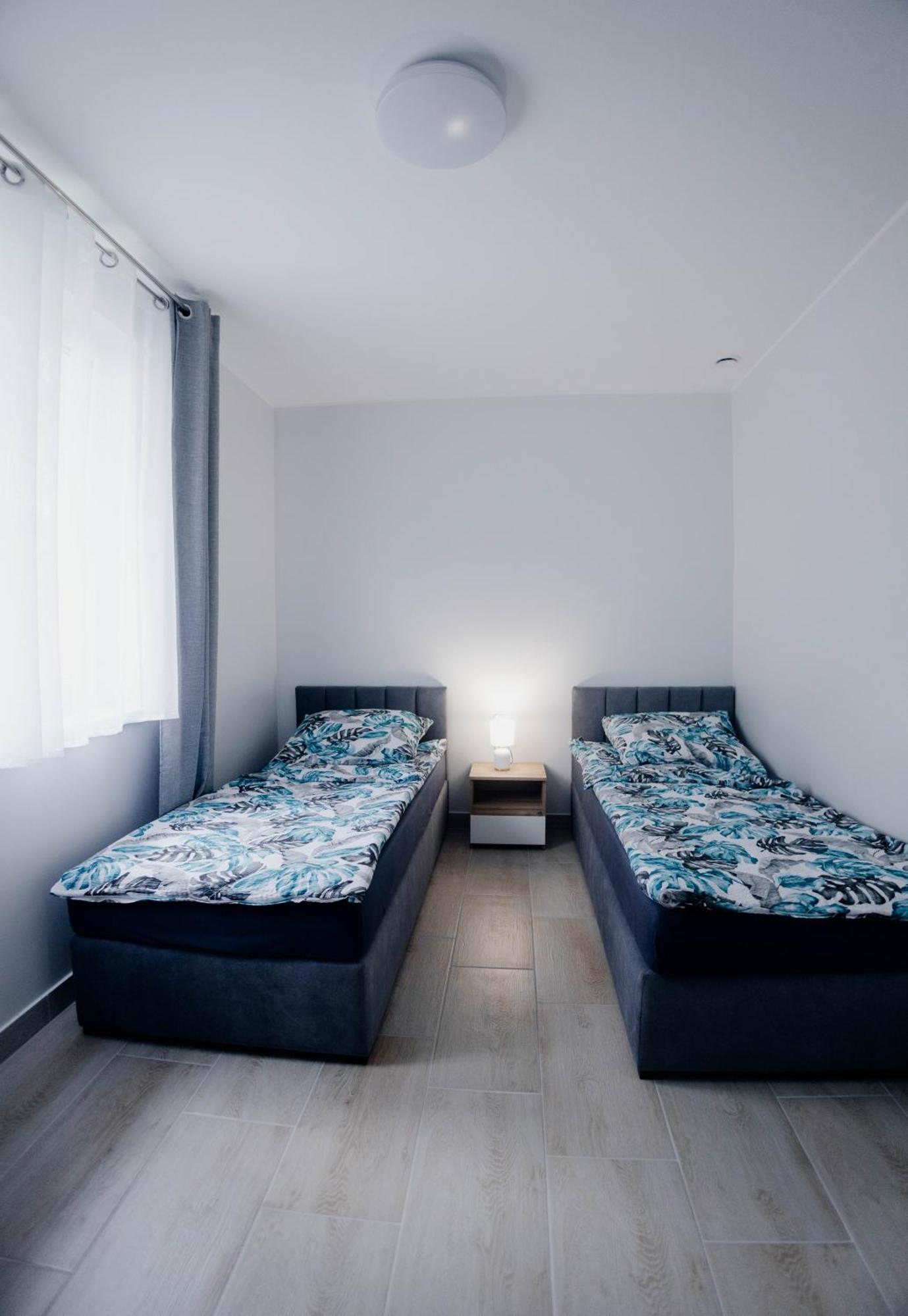 Hotel Osrodek Wypoczynkowy Wratislavia Radzyń Esterno foto